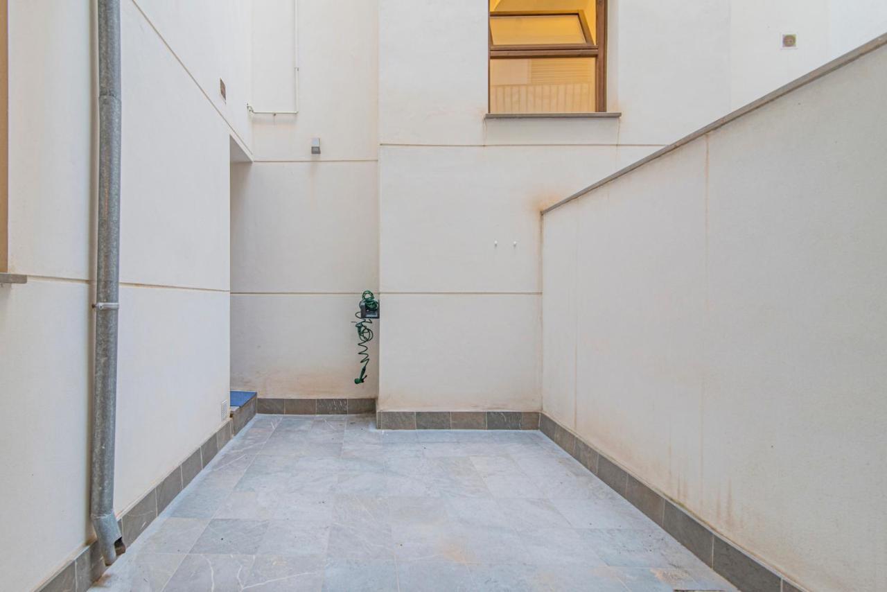 Apartamento Qh Plaza De La Trinidad Granada Exterior foto