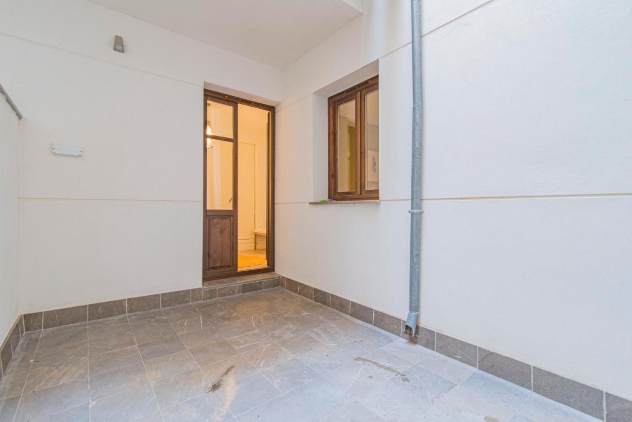 Apartamento Qh Plaza De La Trinidad Granada Exterior foto