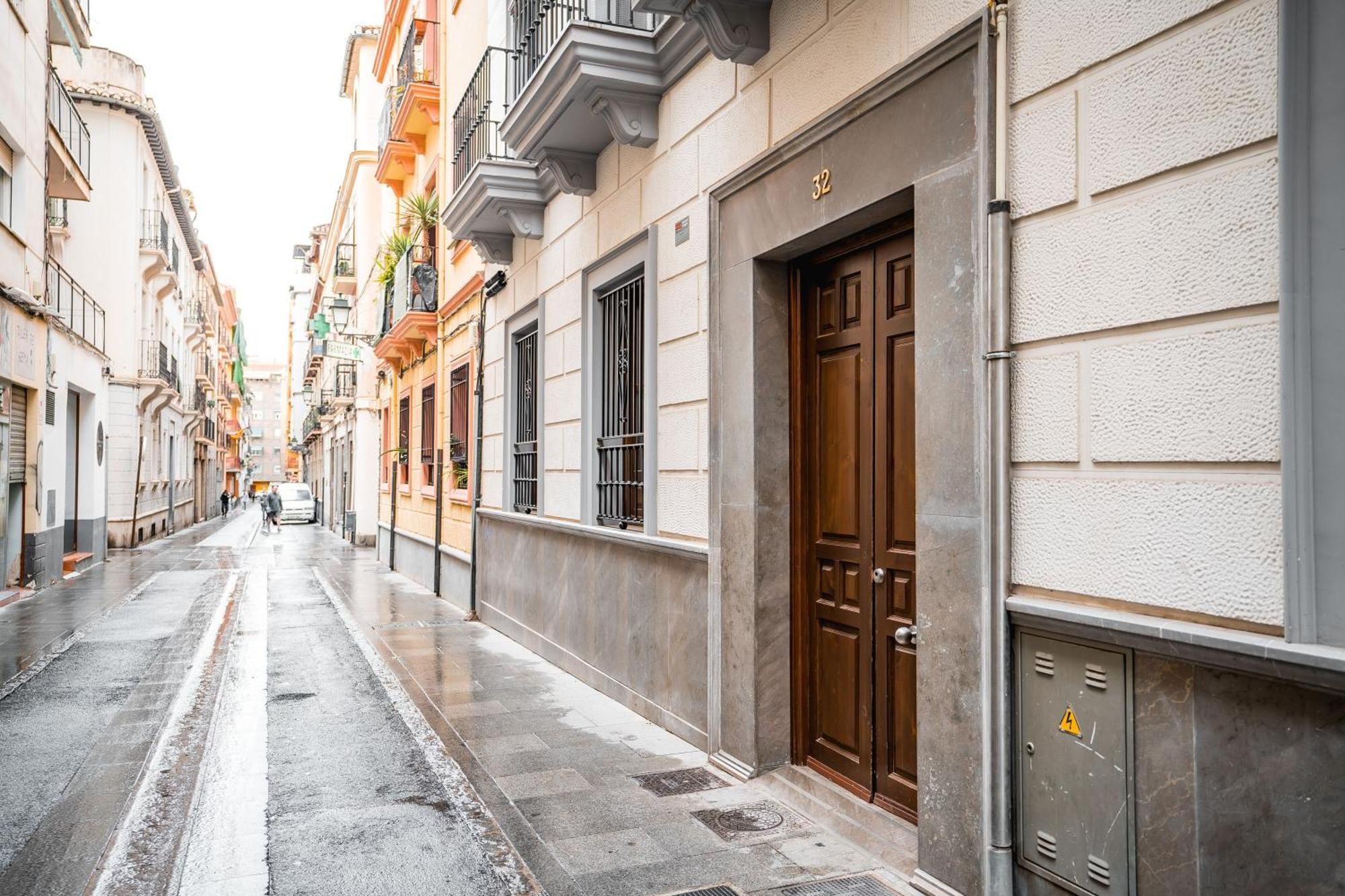 Apartamento Qh Plaza De La Trinidad Granada Exterior foto
